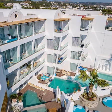 Apartamento Kouros & (adults Only) *